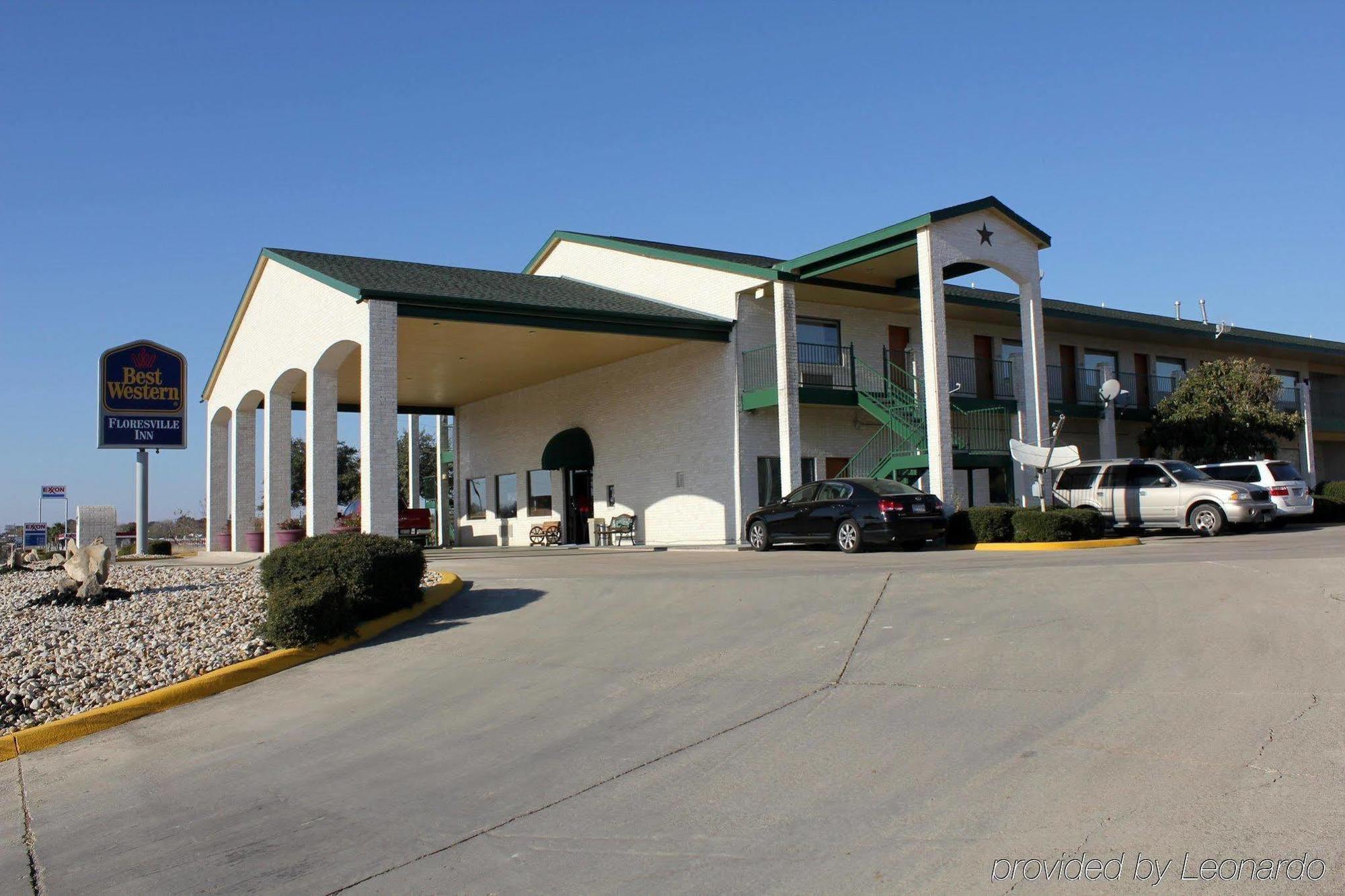 Surestay Hotel By Best Western Floresville Eksteriør bilde